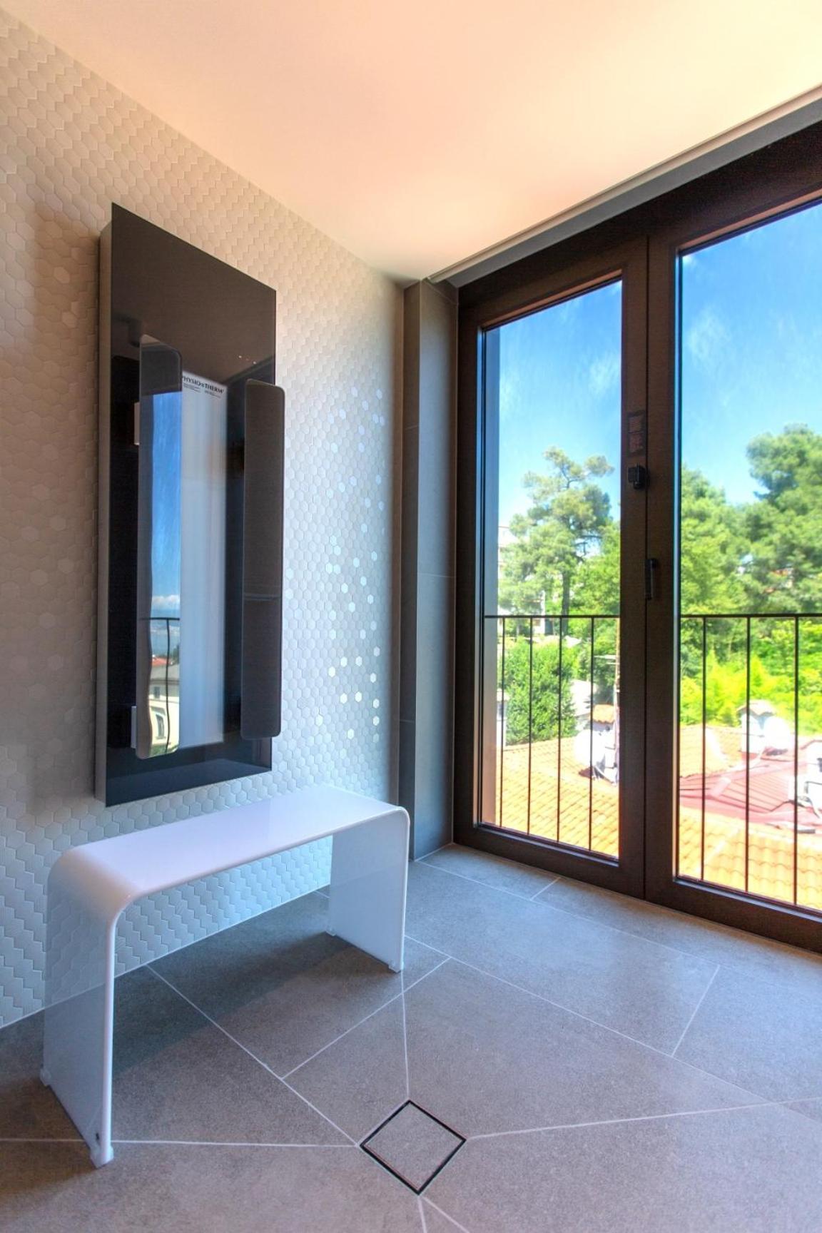 Keight Hotel Opatija, Curio Collection By Hilton Luaran gambar