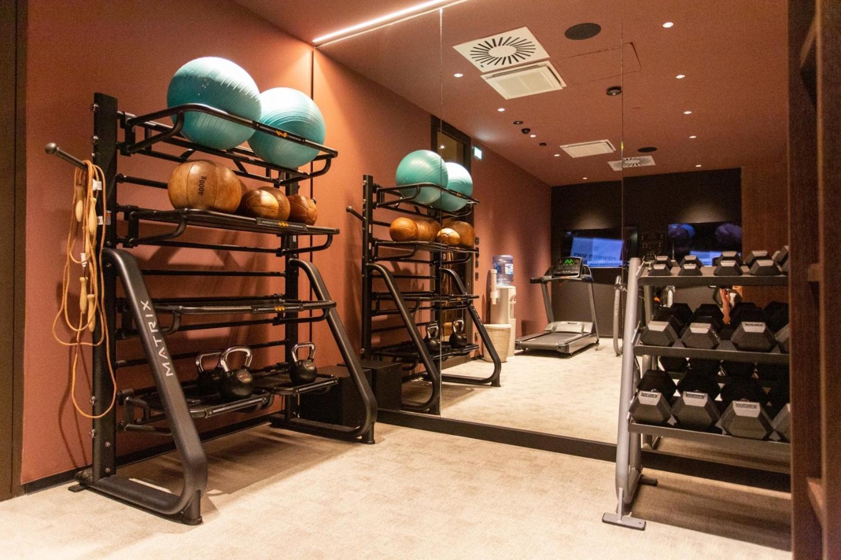 Keight Hotel Opatija, Curio Collection By Hilton Luaran gambar