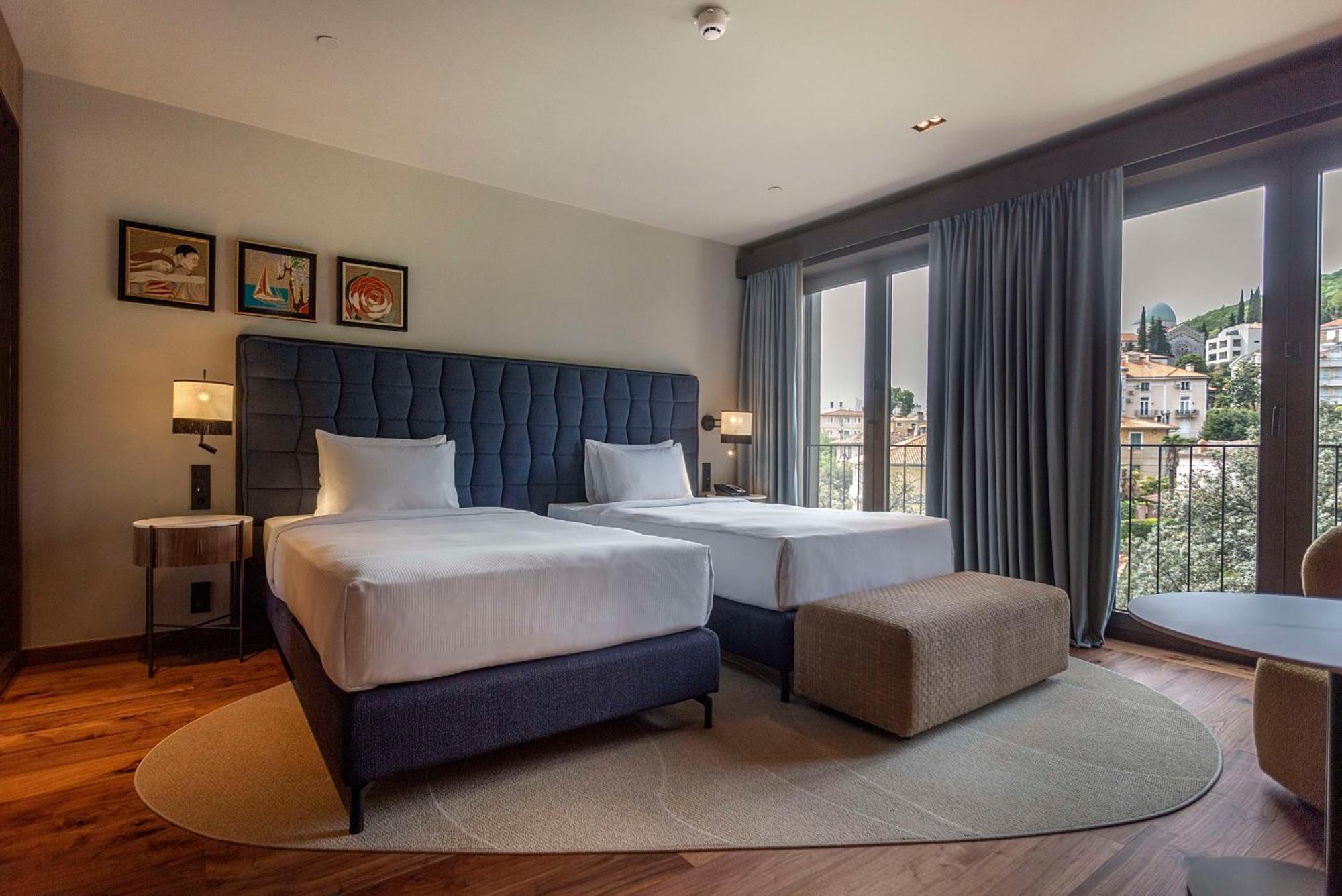Keight Hotel Opatija, Curio Collection By Hilton Luaran gambar