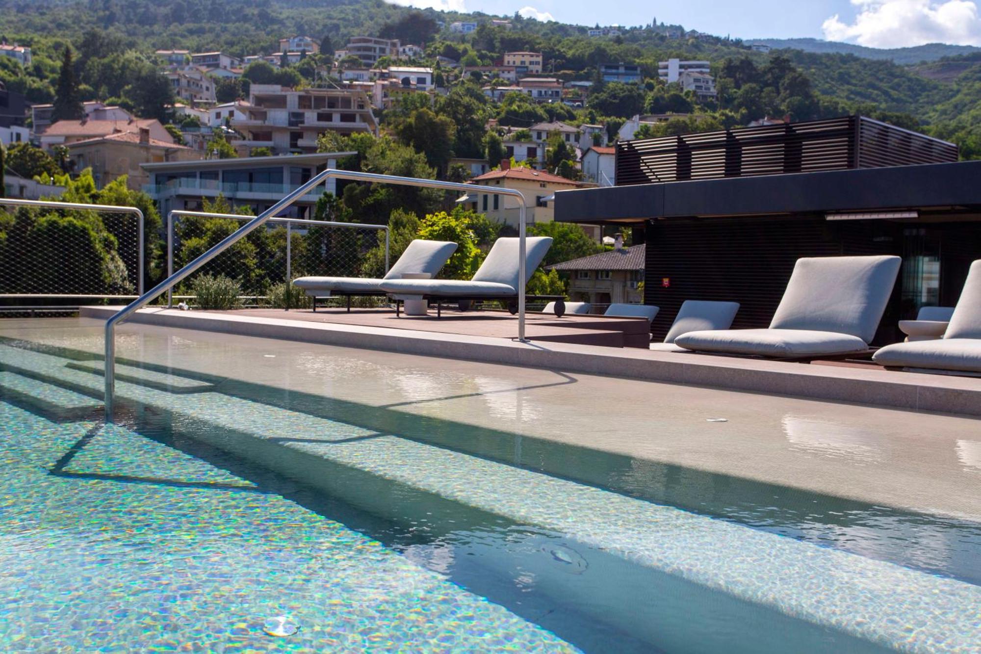 Keight Hotel Opatija, Curio Collection By Hilton Luaran gambar